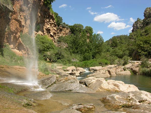 Salto de la Novia en Navajas / foto: http://www.navajas.es/