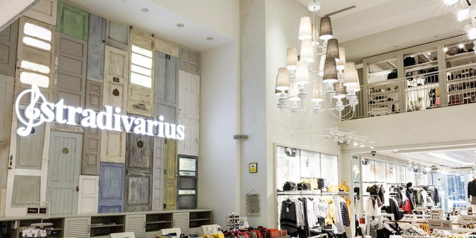 Incorrecto Potencial Socialista Stradivarius abrirá una nueva tienda en la calle Colón de València