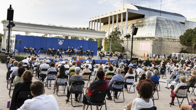 Un concert als jardins del Palau de la Música de València