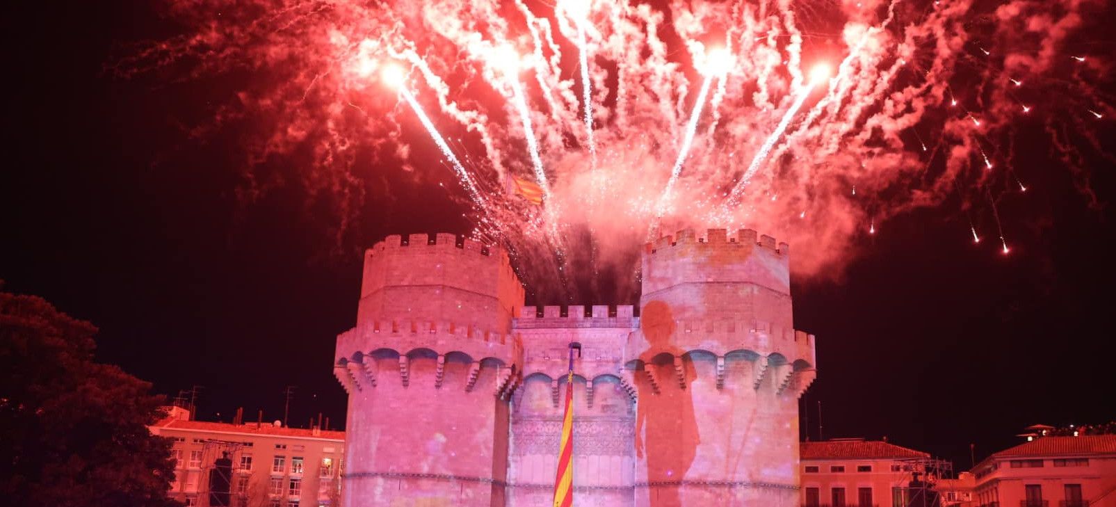 Castillos de fuegos artificiales - Pirotecnia Martí