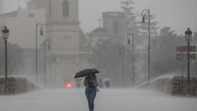 Imagen de fuertes lluvias en València