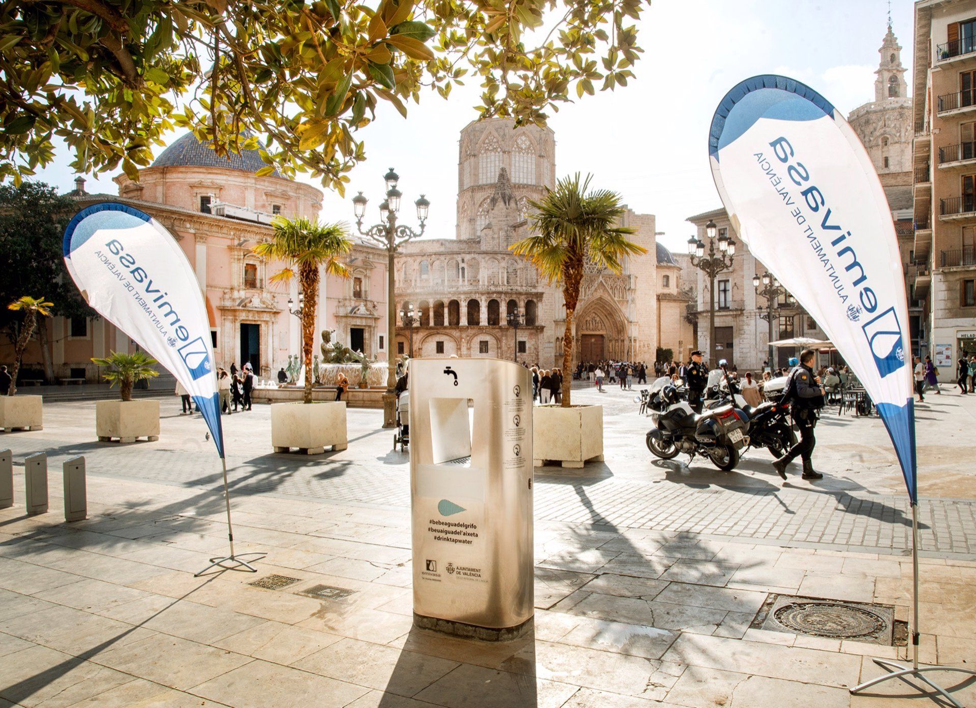 La plaza de la Virgen de Valencia ya tiene nueva fuente de agua ...