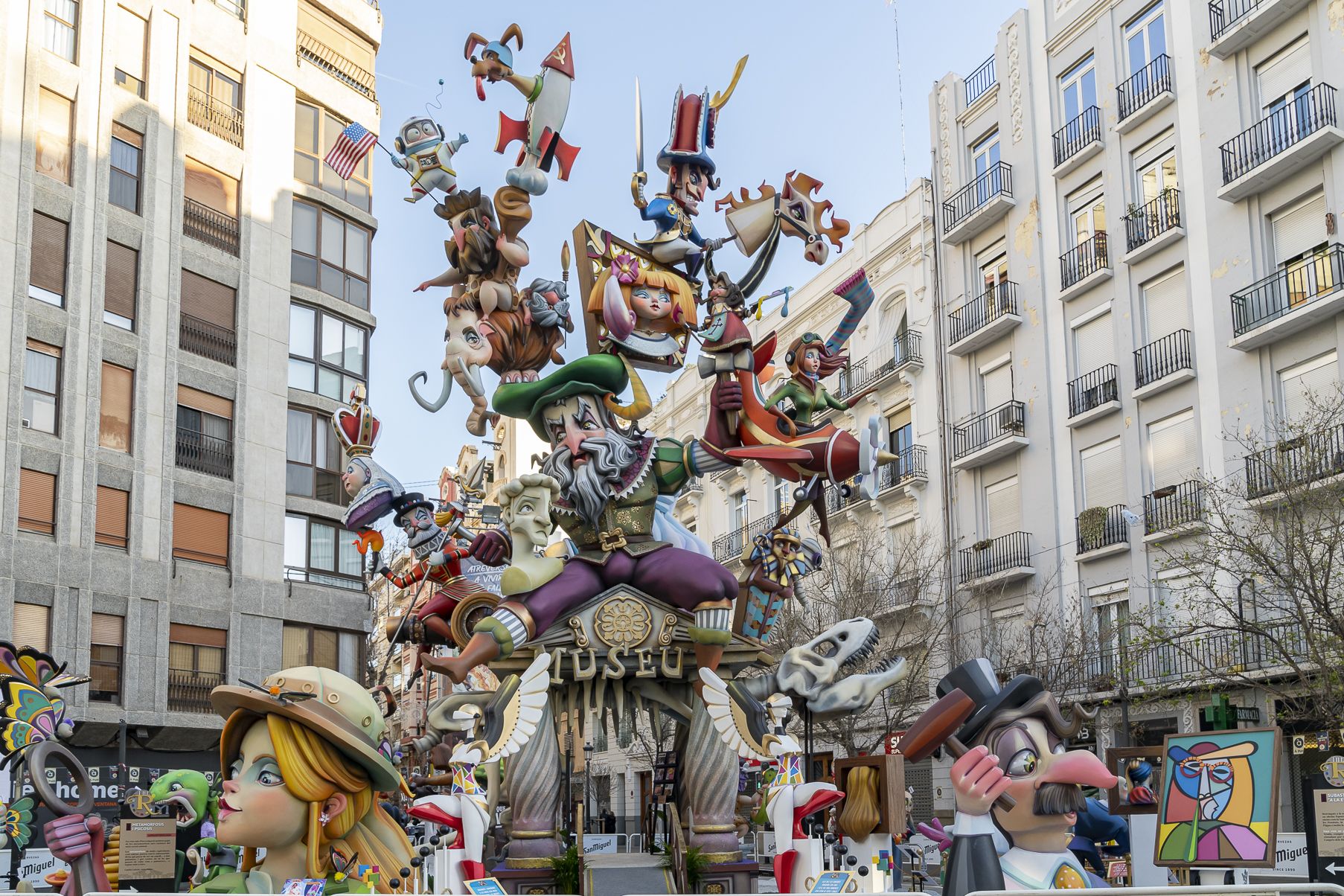 Descubre las Fallas de Sección Especial de València 2024