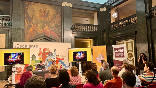 Taula de debat en la Trobada de Dramatúrgia per a la Infància i la Joventut 2024 