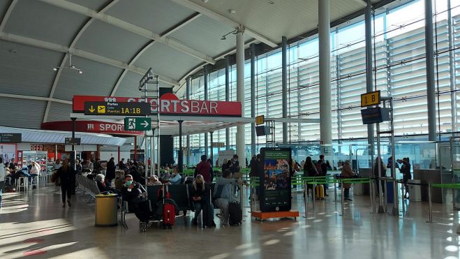 Terminal del Aeropuerto de Manises (Valencia)