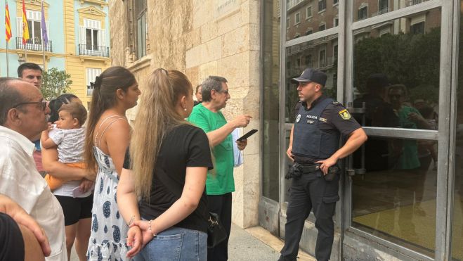 La PAH sol·licitant parlar amb el president de la Generalitat