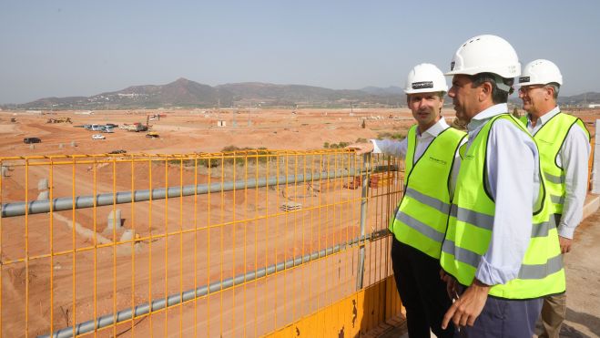 El president Carlos Mazón visita les obres de la gigafactoria de Sagunt