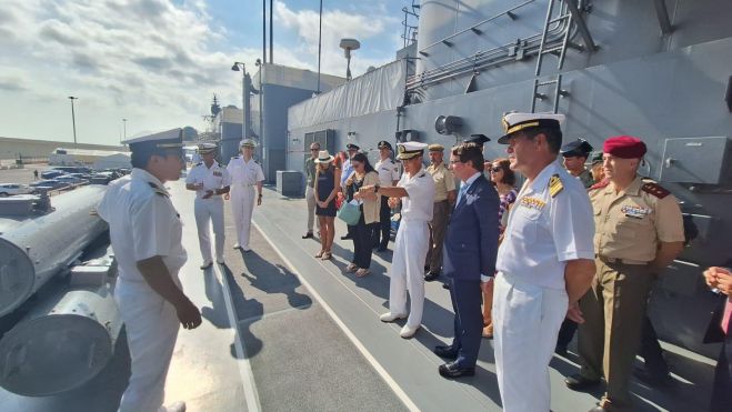 Llegada de la flota japonesa al puerto de Valencia