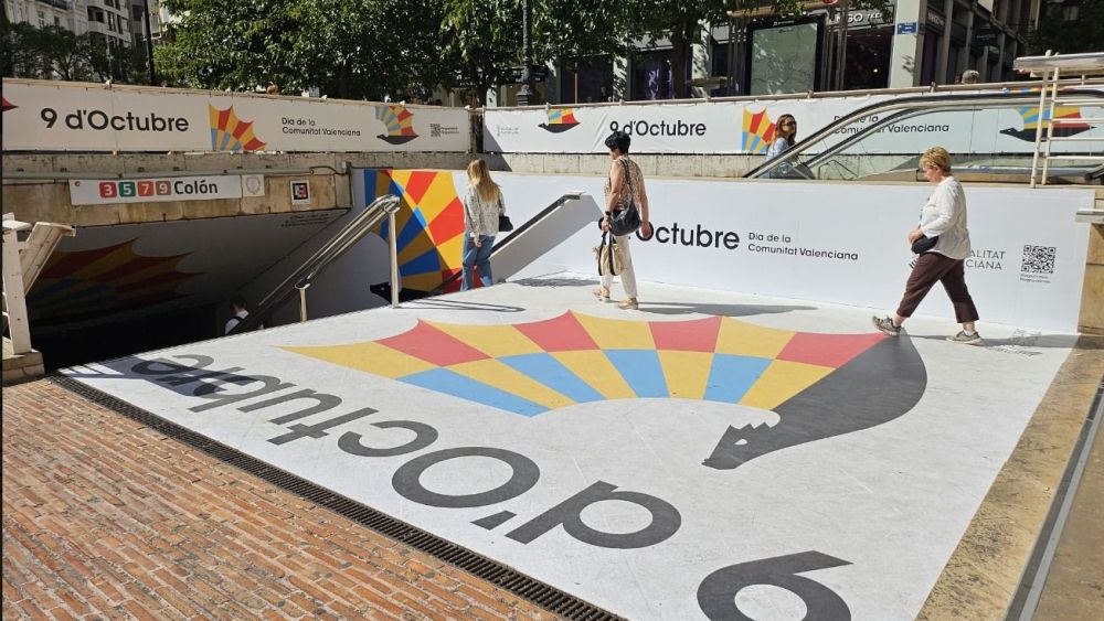 Estación de Colón de Metrovalencia por el 9 d'Octubre