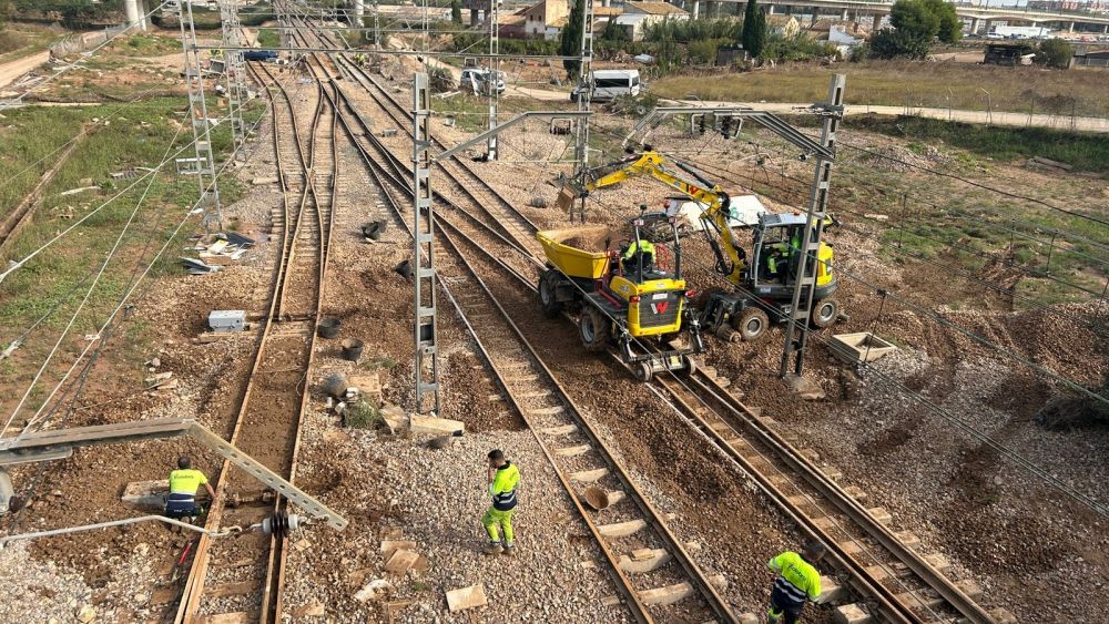 Obras de FGV para recuperar las vías por la DANA