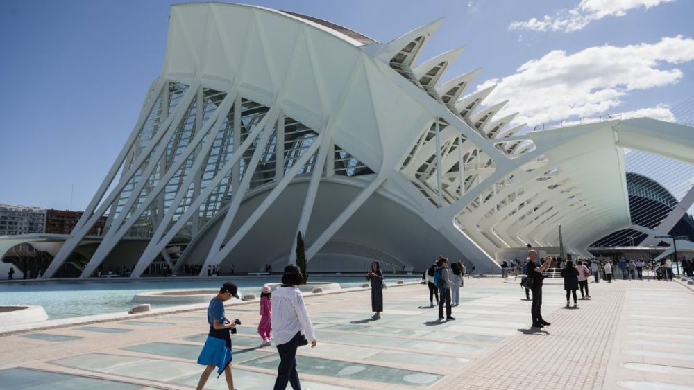 Noticia25 OfertaVerano Visitantes CiutatdelesArtsilesCiencies Noticia25 OfertaVerano Visitantes CiutatdelesArtsilesCiencies