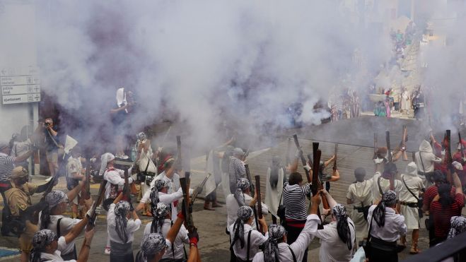 Moros y Cristianos de Ontinyent Moros y Cristianos de Ontinyent