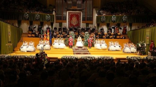 Exaltación de las falleras mayores