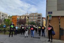 Familias de residentes de Velluters protestan contra su adjudicación a DomusVi: 